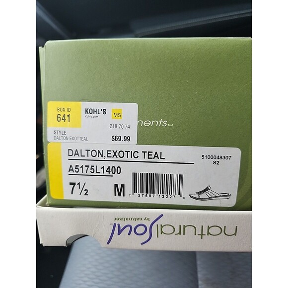 Natural Soul By Naturalizer Women's 7.5 MED Green Leather Sandals Style Dalton - Picture 4 of 10